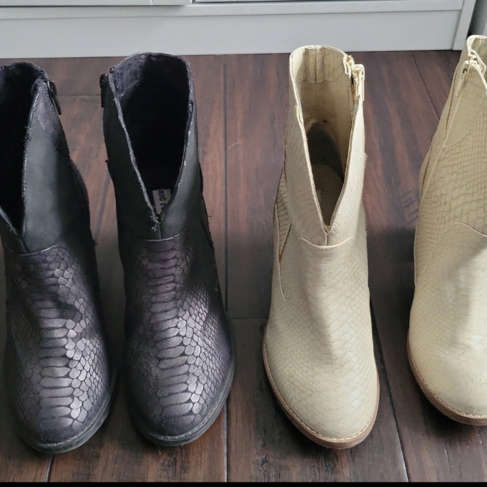 Stylish Women's Ankle Boots - Black and Cream